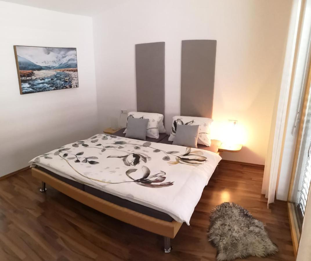 Ferienhaus Adela Schruns Bagian luar foto