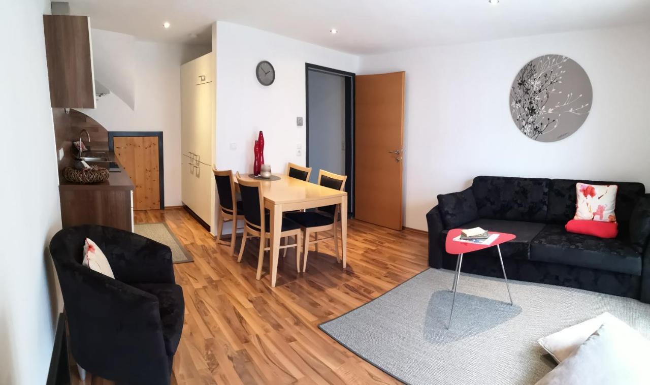 Ferienhaus Adela Schruns Bagian luar foto