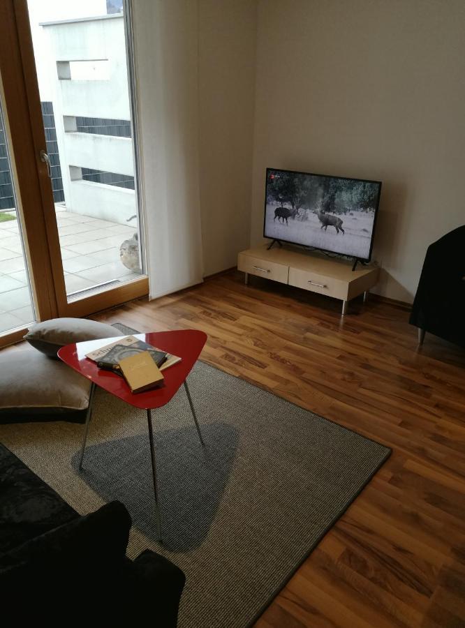 Ferienhaus Adela Schruns Bagian luar foto